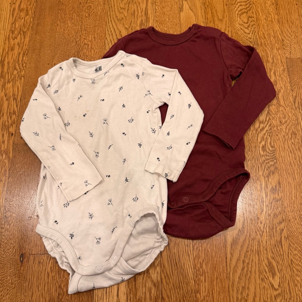 Lot of 2 H&M toddler long sleeve onesies bodysuits Sz 18 months beige burgundy